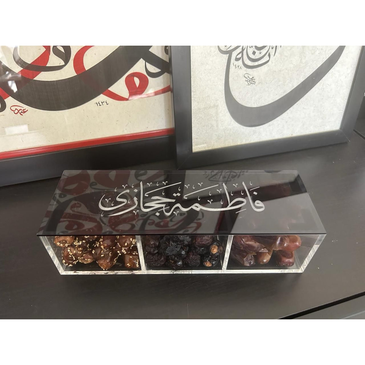 علبة أكريليك شخصية بغطاء بخط الثلث، صناعة المعرض في الإمارات
