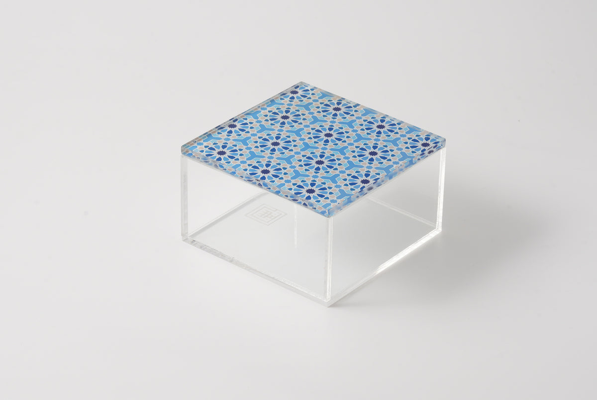 Acrylic ornamentation box with Arabic calligraphy and arabesque art, made to order by MASHQ